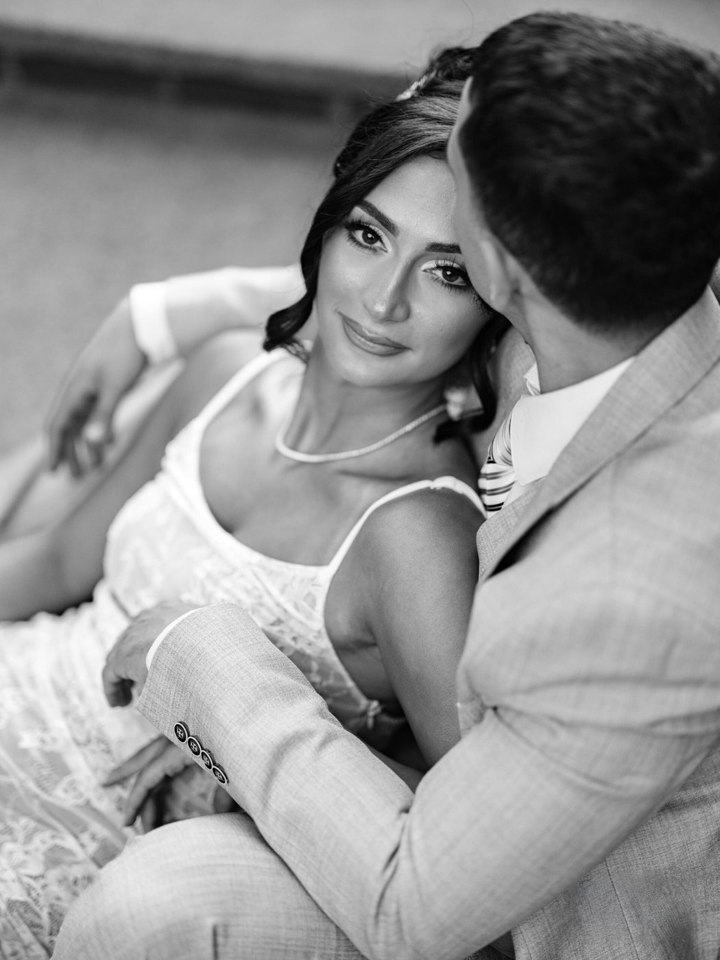 Close portrait of the couple, black and white